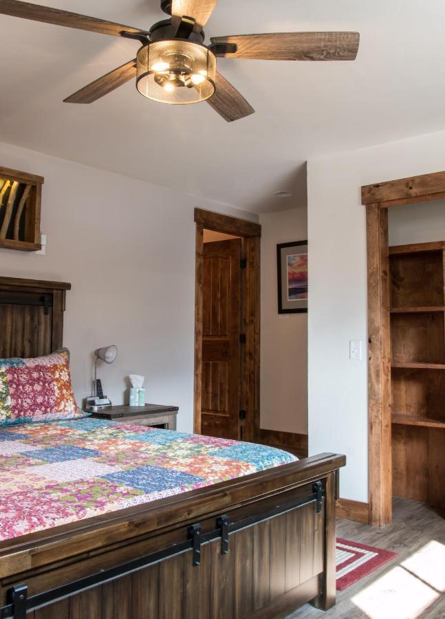 جورجتاون Clear Creek Inn المظهر الخارجي الصورة