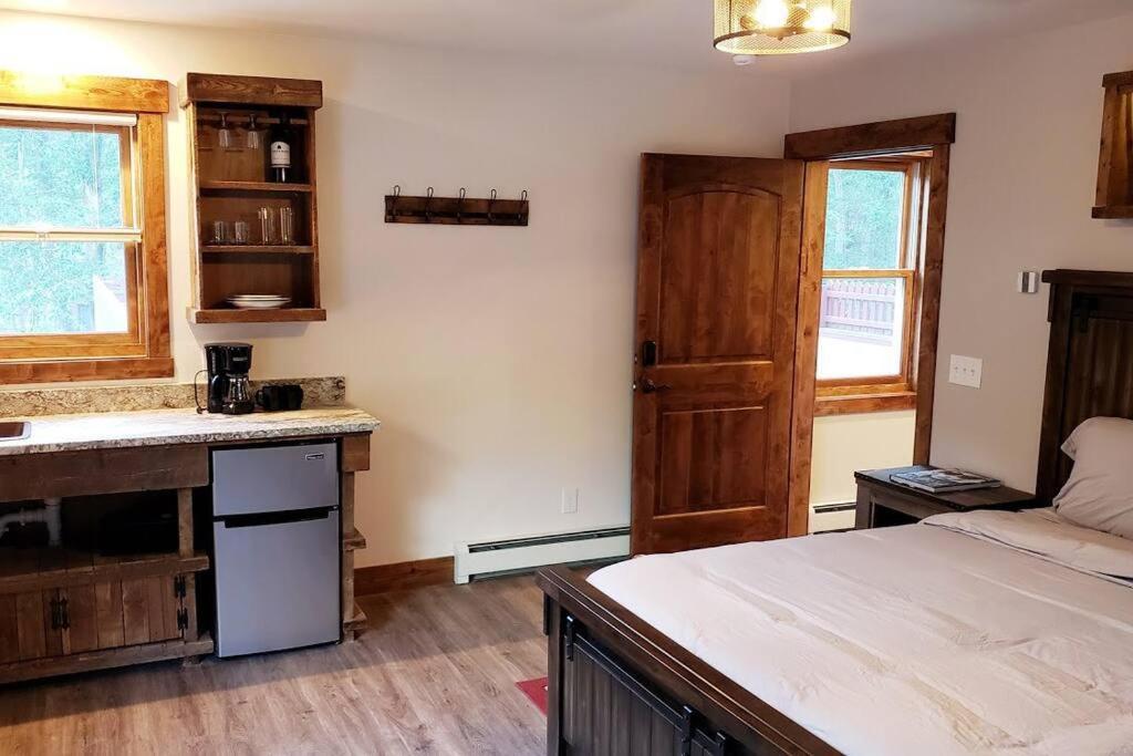 جورجتاون Clear Creek Inn المظهر الخارجي الصورة