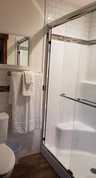 جورجتاون Clear Creek Inn المظهر الخارجي الصورة