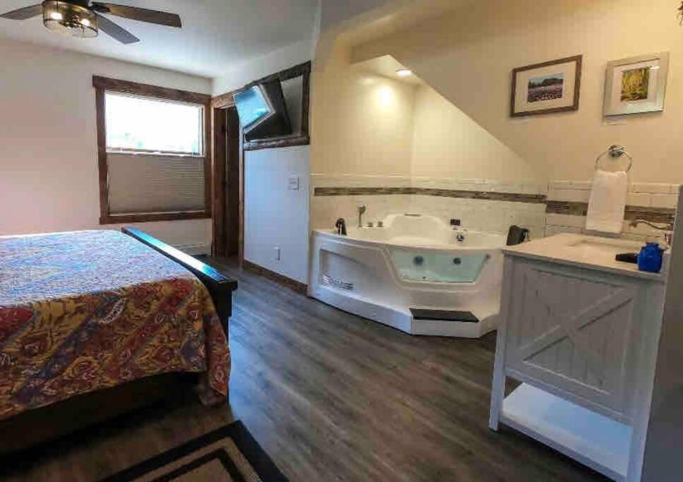 جورجتاون Clear Creek Inn المظهر الخارجي الصورة